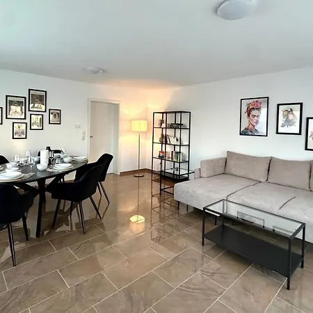 Bonnystay Rheinfelden - 6 Personen - Kueche - Parkplatz - Terrasse דירה *