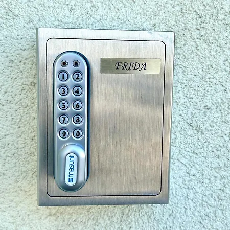 Bonnystay Rheinfelden - 6 Personen - Kueche - Parkplatz - Terrasse Karsau